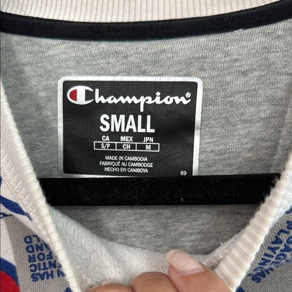Champion Crewneck Sweater White and Blue with Logo Pattern sz s - Picture 3 of 5